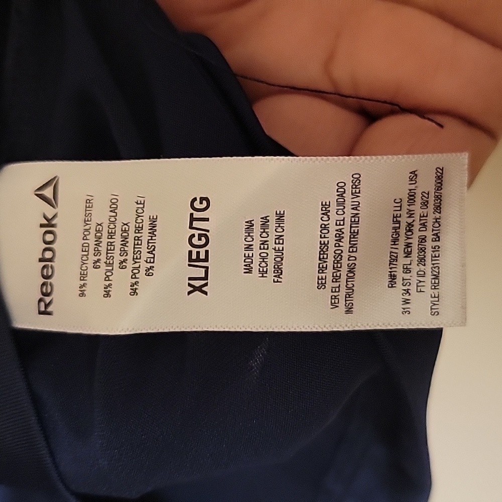 Men's Reebok Shirt - Picture 3 of 4